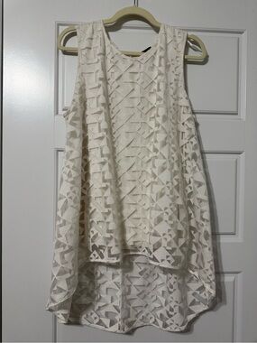 Vince Camuto Cream Lace High-Low Sleeveless Top